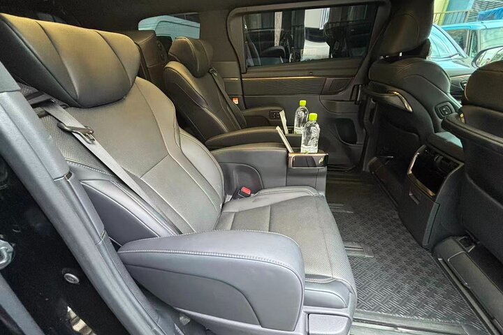 Narita Airport Private Transfer to Tokyo
