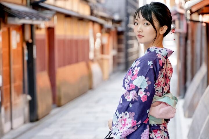 1 Hour Private Photoshoot at Gifu Hida-Takayama