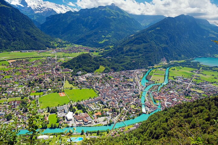 Trip from Lucerne to Interlaken, Grindelwald and Lauterbrunnen