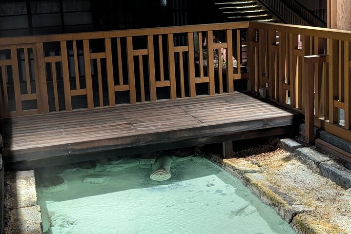 Hands-Free Private Sightseeing Shuttle from Karuizawa to Kusatsu