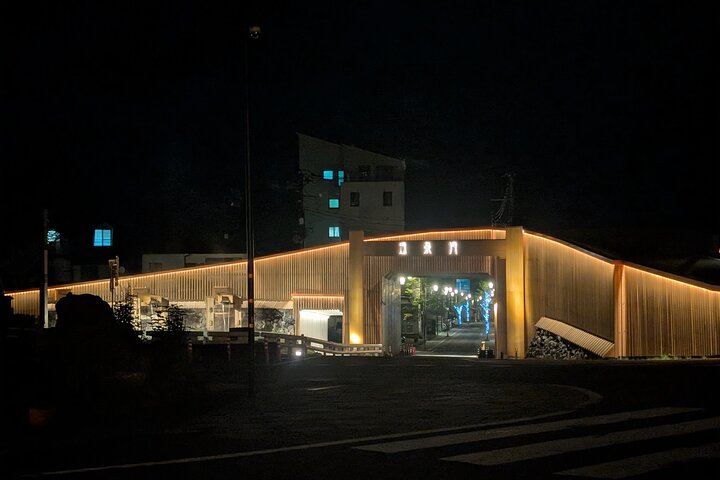Hands-Free Private Sightseeing Shuttle from Karuizawa to Kusatsu