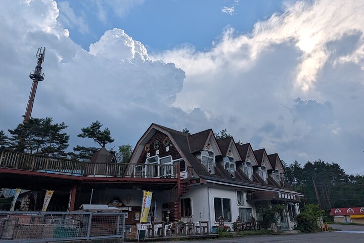Hands-Free Private Sightseeing Shuttle from Karuizawa to Kusatsu