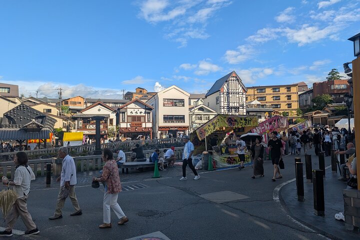 Hands-Free Private Sightseeing Shuttle from Karuizawa to Kusatsu
