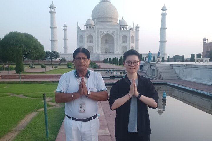 All Inclusive Day Trip to Taj Mahal, Agra Fort and Baby Taj from Delhi by Car