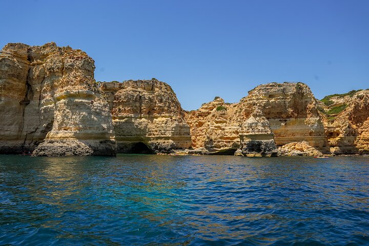 All inclusive private tour from Lisbon to Algarve with Benagil