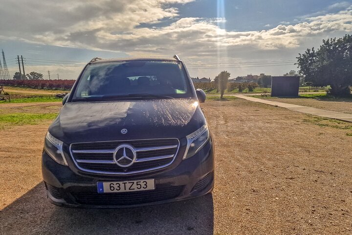 All inclusive private tour from Lisbon to Algarve with Benagil