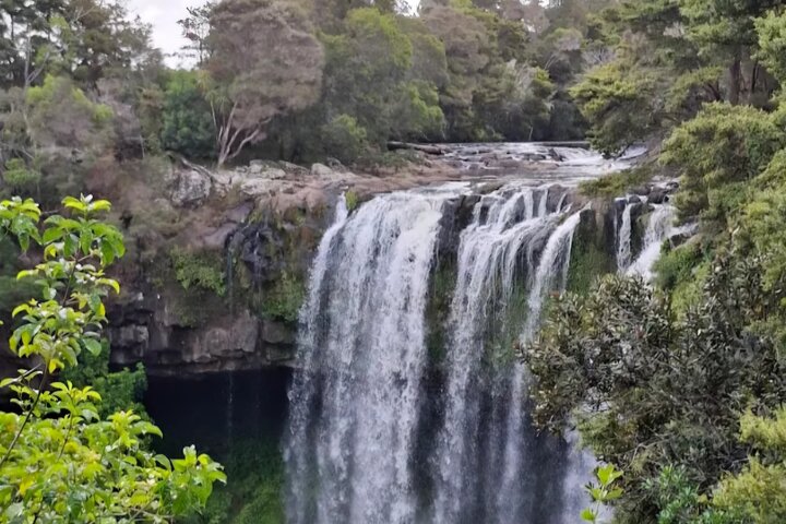BOI Luxury Indulgence Waterfalls Heritage Wine and Chocolate