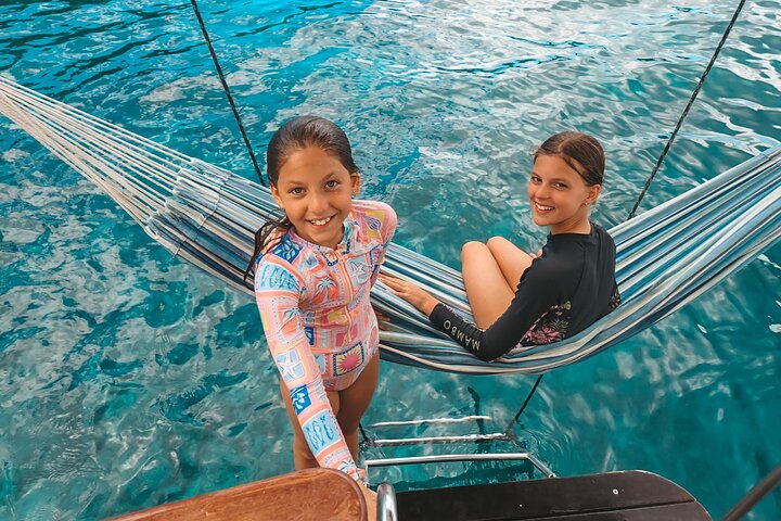Major Tom -Sailing Day Cruise, with Snorkeling, Lunch & More!