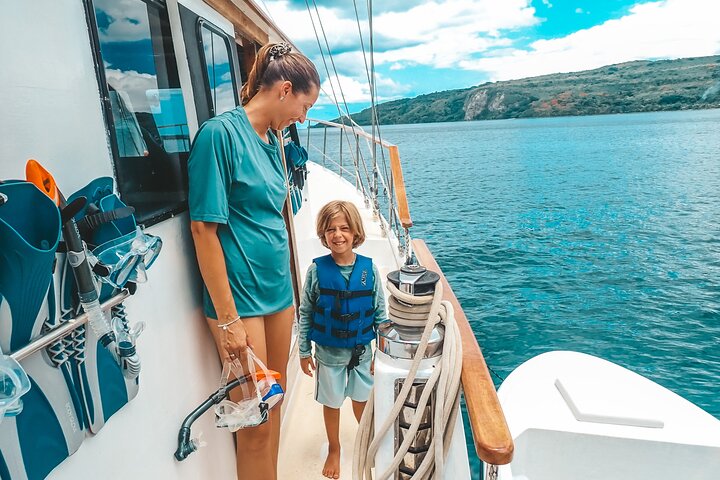Major Tom -Sailing Day Cruise, with Snorkeling, Lunch & More!