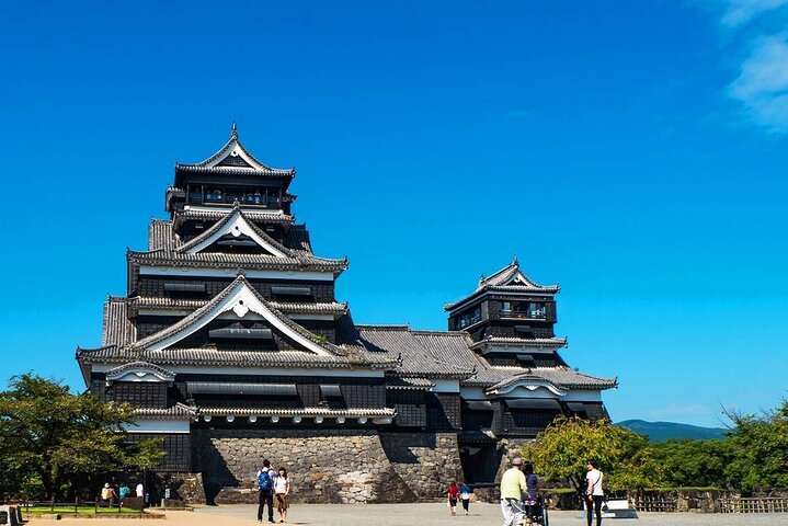 Full Day Aso Volcano and Kumamoto Castle Scenic Explorer Tour