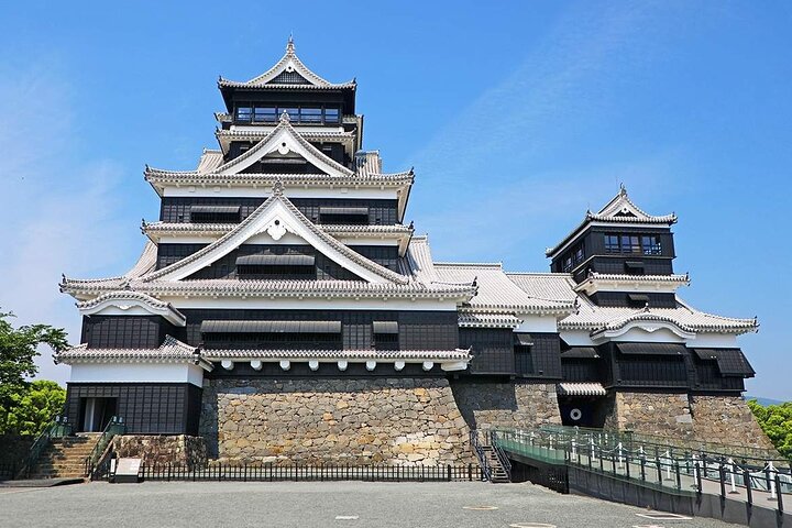 Full Day Aso Volcano and Kumamoto Castle Scenic Explorer Tour