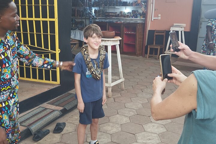 Guided tour of the essentials in Ouidah!