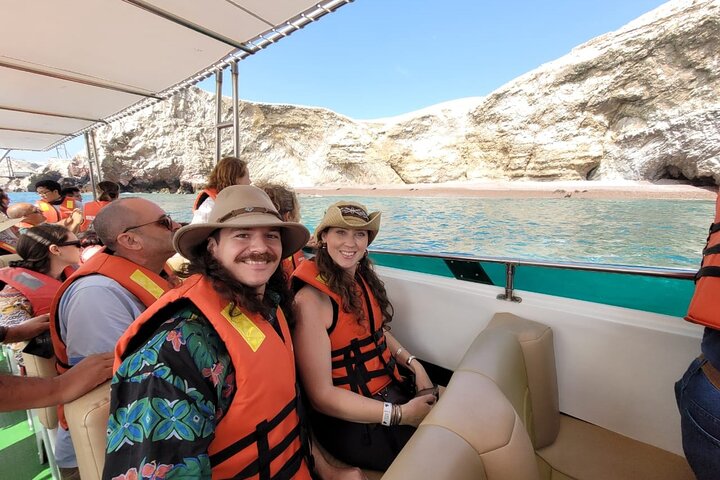 Crossbow Islands Tour and Mini Buggy in Paracas