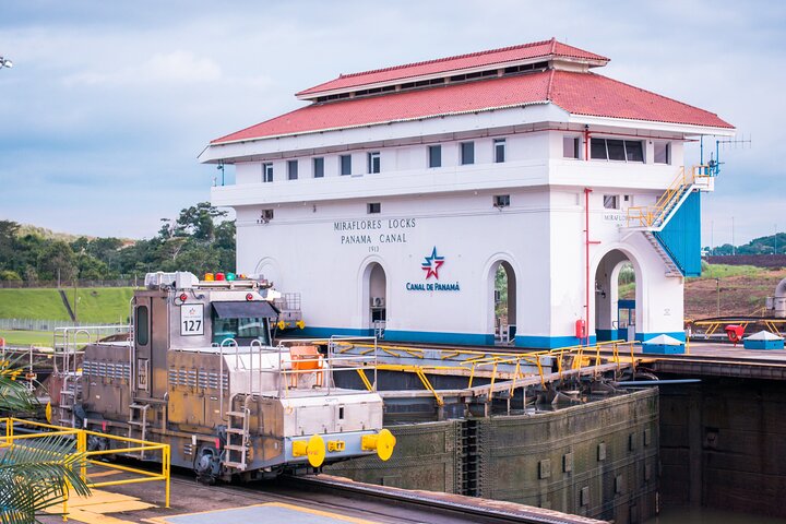Panama Canal & City Tour in Half Day: Old Town & City Views