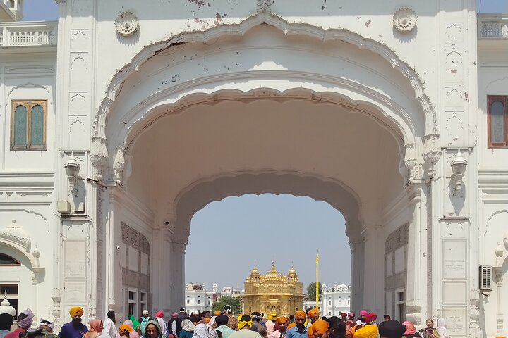 Private Amritsar Tour: Golden Temple, Jallianwala & Wagah Border