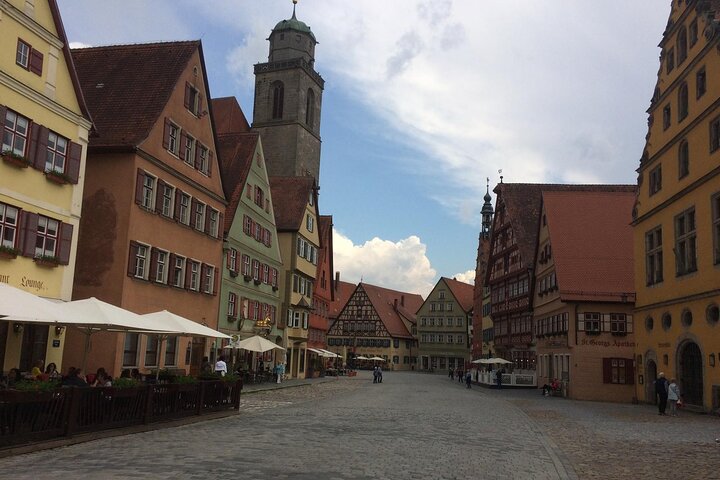 historical adventure tour through Dinkelsbühl with beer and snack