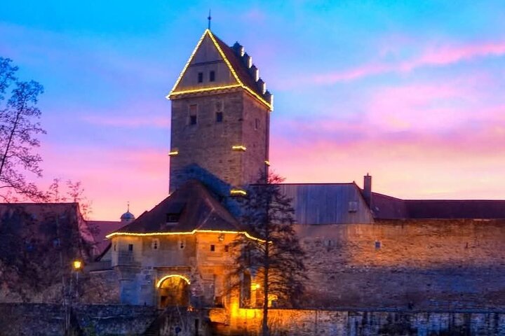 historical adventure tour through Dinkelsbühl with beer and snack