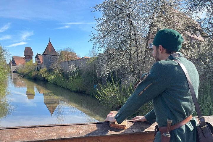 historical adventure tour through Dinkelsbühl with beer and snack