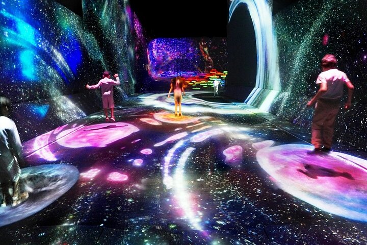 Step Into a Borderless World at teamLab Borderless Jeddah