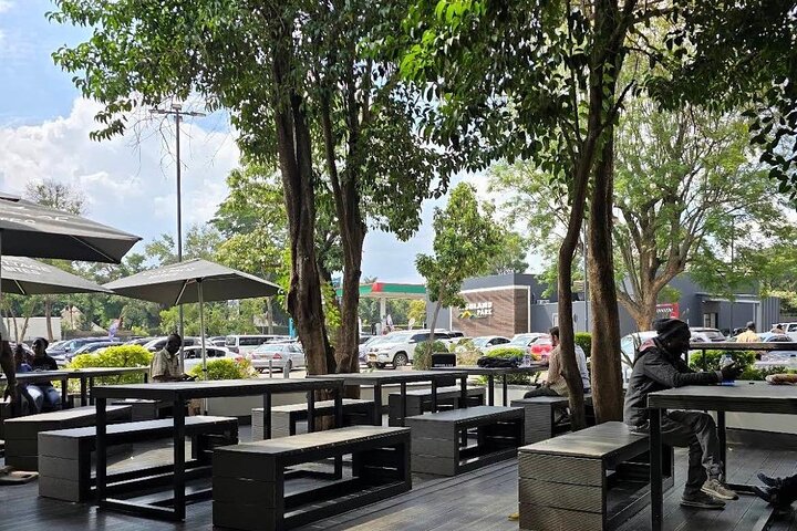 Private Harare City Tour: Wildlife, Art & Iconic Landmarks