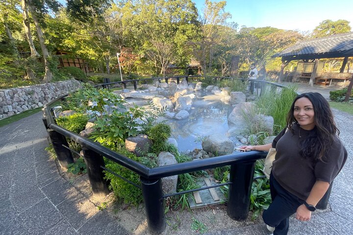 Hot Spring Beppu Onsen with Blue Hell cozy Tour by Car and walk