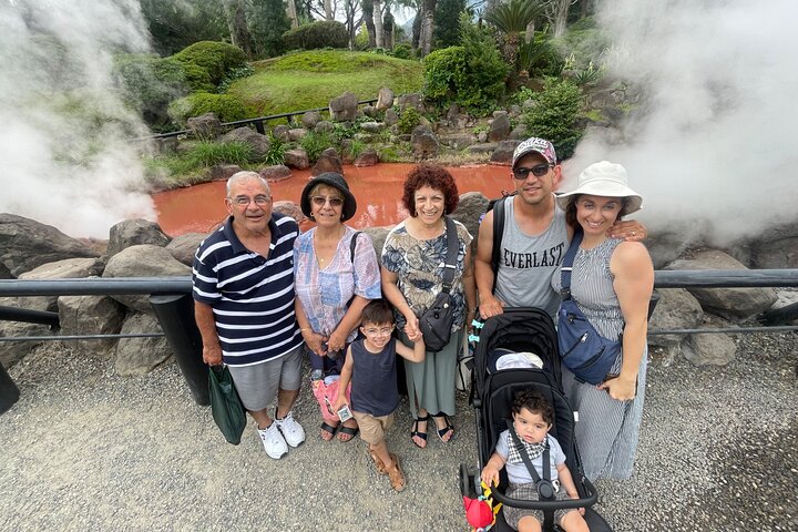 Hot Spring Beppu Onsen with Blue Hell cozy Tour by Car and walk