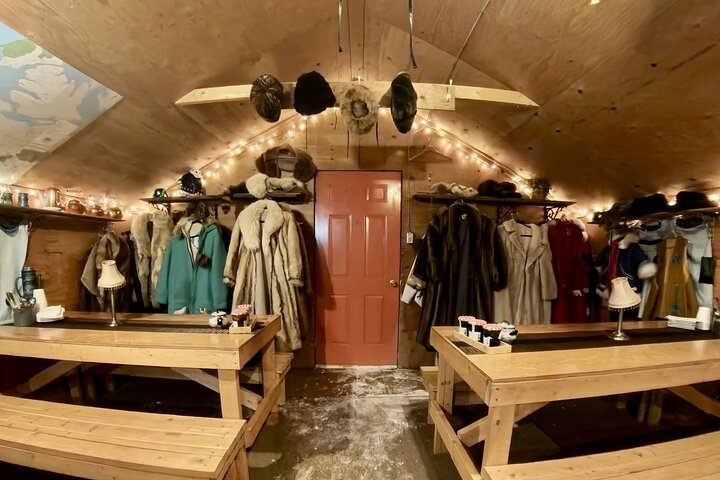 Intimate Aurora Tours Cozy Cabin Bucket List