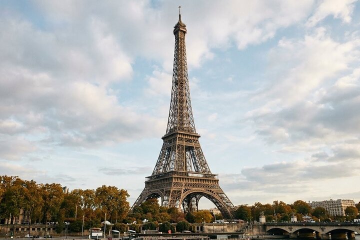 Eiffel Tower Climbing Tour with Optional Summit with Elevator