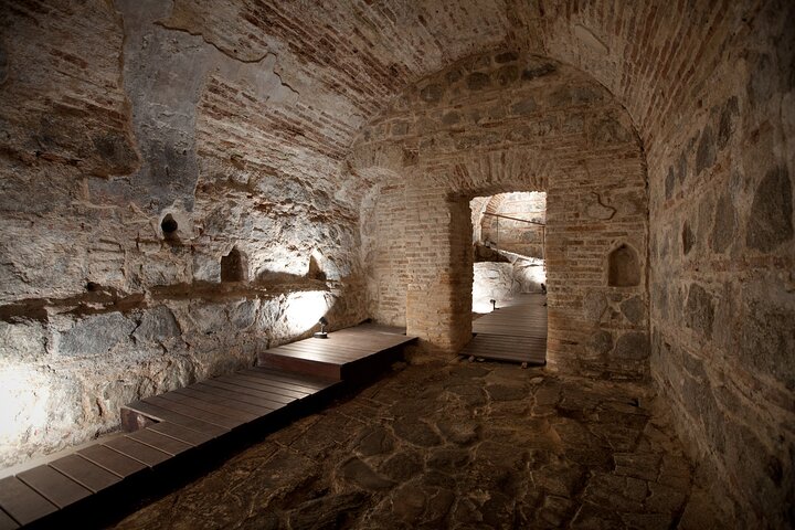 Toledo Underground Tour Visit Roman Baths and Private Cellars