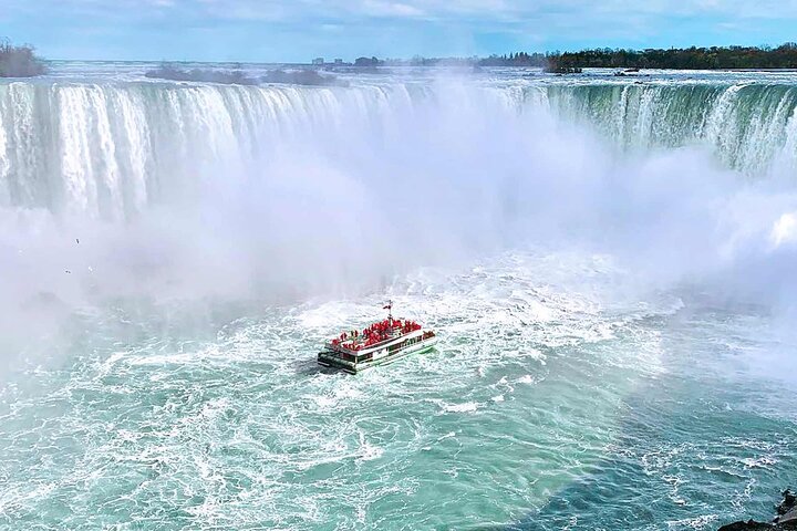 Niagara Falls, Canada: Boat Ride, Journey Behind the Falls