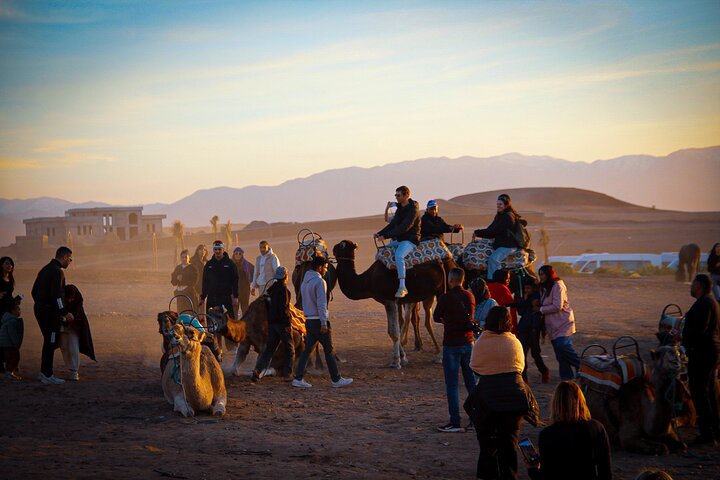 Marrakech: Agafay Desert Quad Biking & Camel RIDE & Dinner & Show
