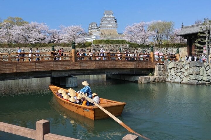 Himeji Castle: 2Hour Premium World Heritage & Samurai Tour
