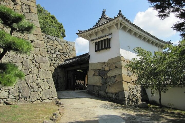 Himeji Castle: 2Hour Premium World Heritage & Samurai Tour