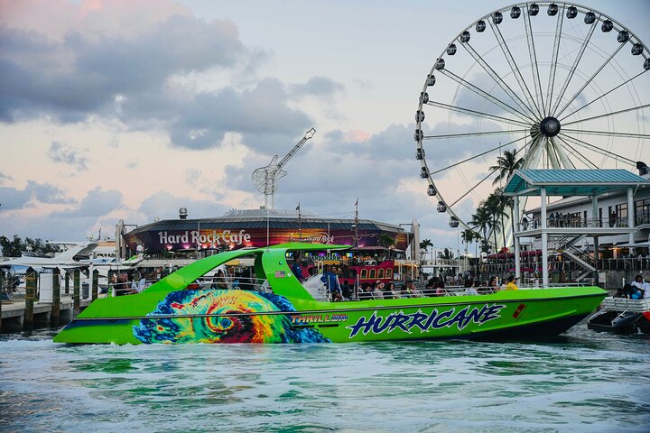 Speedboat Sightseeing Adventure of Miami