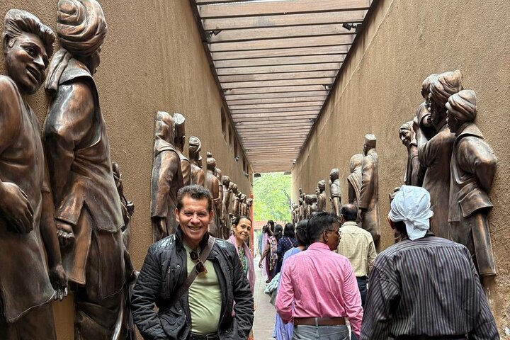 Private Amritsar Tour: Golden Temple, Jallianwala & Wagah Border