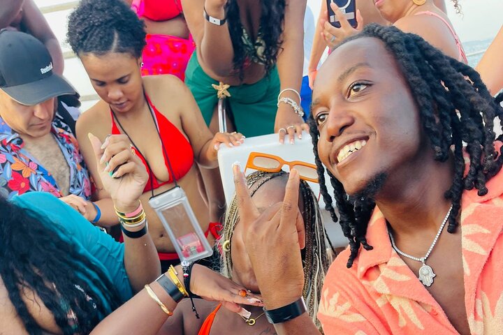 Exclusive Hip Hop Punta Cana Party Boat with Open Bar *Only Adult