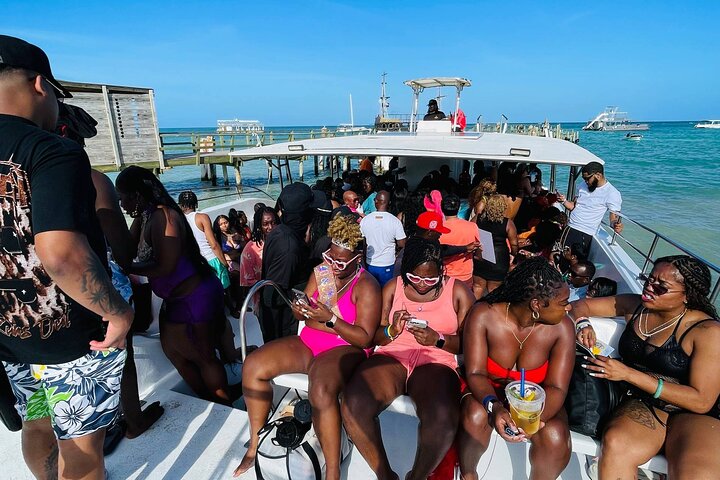 Exclusive Hip Hop Punta Cana Party Boat with Open Bar *Only Adult