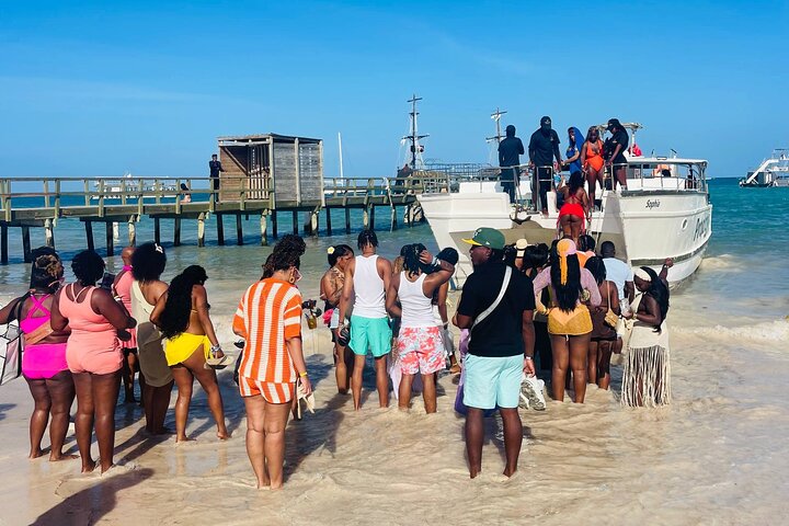Exclusive Hip Hop Punta Cana Party Boat with Open Bar *Only Adult