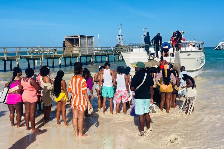 Exclusive Hip Hop Punta Cana Party Boat with Open Bar *Only Adult
