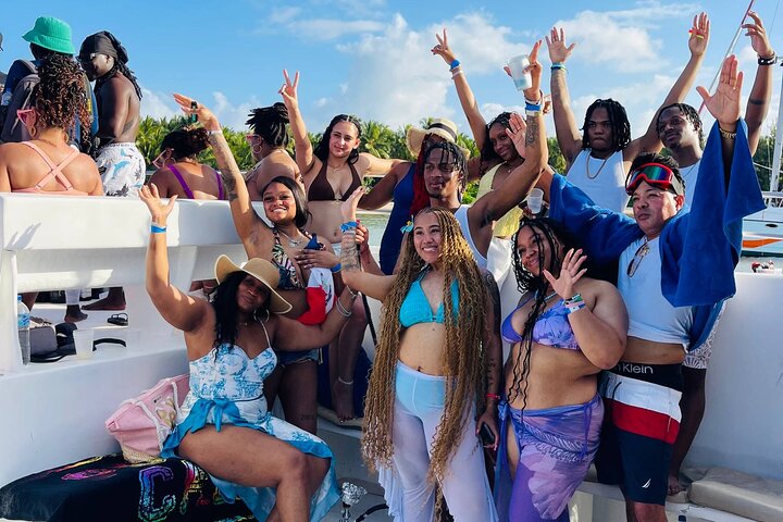 Exclusive Hip Hop Punta Cana Party Boat with Open Bar *Only Adult