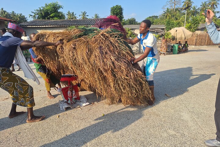 Zangbeto Dance and Cultural Tour in Ouidah