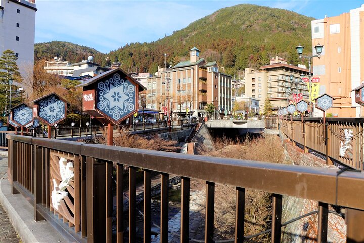 Gero: Hot Spring Town Walk and Japanese Onsen Culture