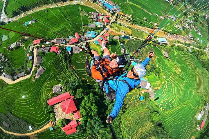 90-Min Daily Sapa Paragliding Tour – Hotel Transfer Included