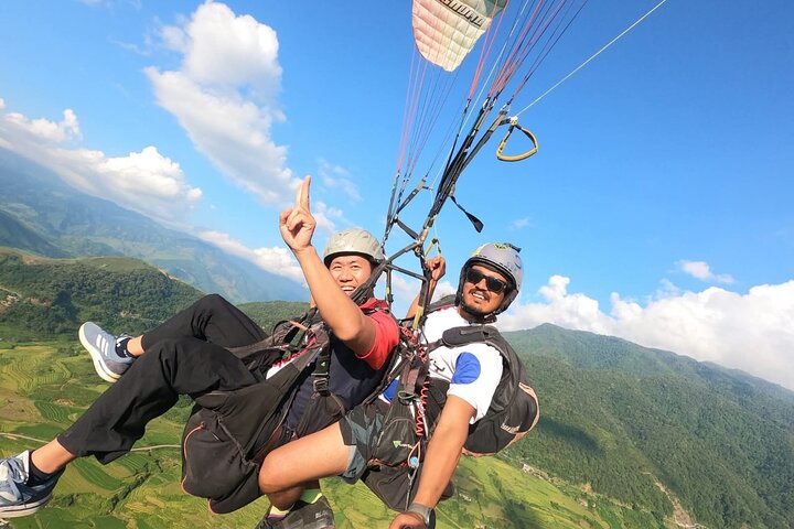 90-Min Daily Sapa Paragliding Tour – Hotel Transfer Included