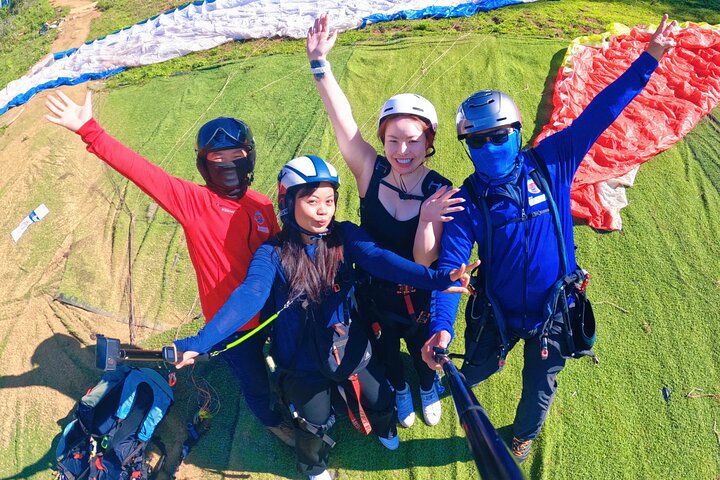 90-Min Daily Sapa Paragliding Tour – Hotel Transfer Included