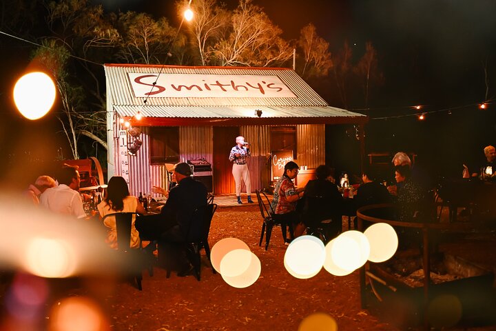 Drover's Sunset Cruise incl. Smithy's Dinner & Show in Longreach