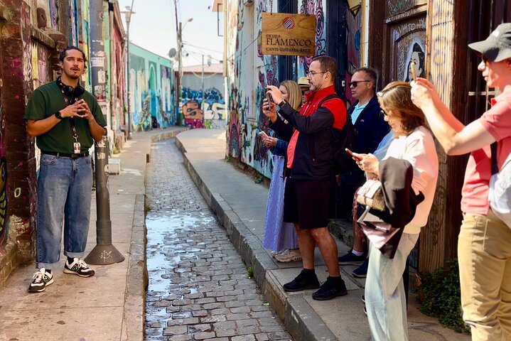 Valparaiso Port and Viña del Mar with Casablanca Wine Tasting