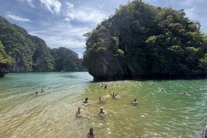 Ko Lanta Half Day Kayak to Talabeng Sea Cave and Mangrove Forest