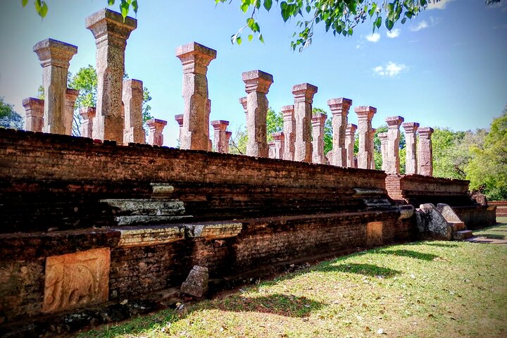 Polonnaruwa Kingdom UNESCO Tour with Don Nuwan