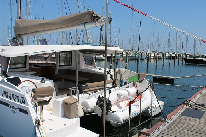 Exclusive catamaran. Half Day Experience